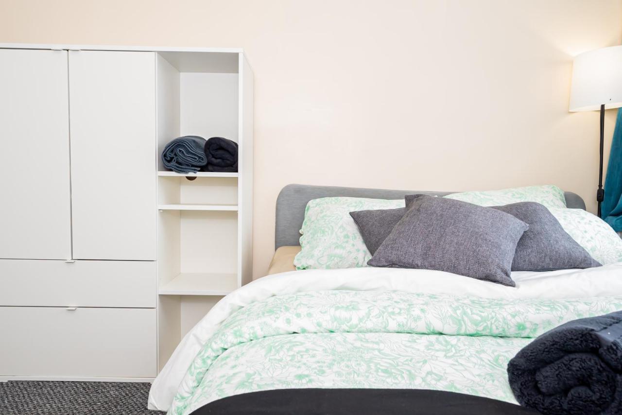 Shirley House 3, Guest House, Self Catering, Self Check In With Smart Locks, Use Of Fully Equipped Kitchen, Close To City Centre, Ideal For Longer Stays, Walking Distance To Bat, 20 Min Drive To Fawley Refinery, Excellent Transport Links Southampton Zewnętrze zdjęcie