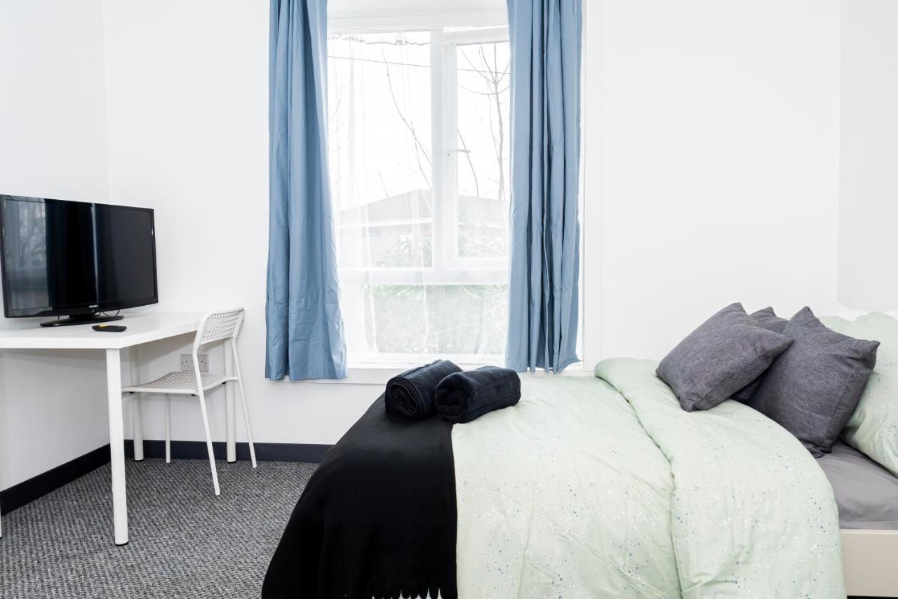 Shirley House 3, Guest House, Self Catering, Self Check In With Smart Locks, Use Of Fully Equipped Kitchen, Close To City Centre, Ideal For Longer Stays, Walking Distance To Bat, 20 Min Drive To Fawley Refinery, Excellent Transport Links Southampton Zewnętrze zdjęcie
