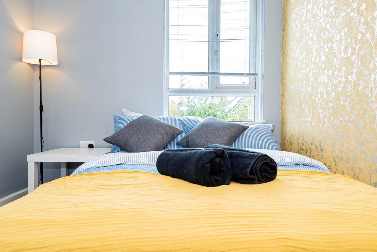 Shirley House 3, Guest House, Self Catering, Self Check In With Smart Locks, Use Of Fully Equipped Kitchen, Close To City Centre, Ideal For Longer Stays, Walking Distance To Bat, 20 Min Drive To Fawley Refinery, Excellent Transport Links Southampton Zewnętrze zdjęcie