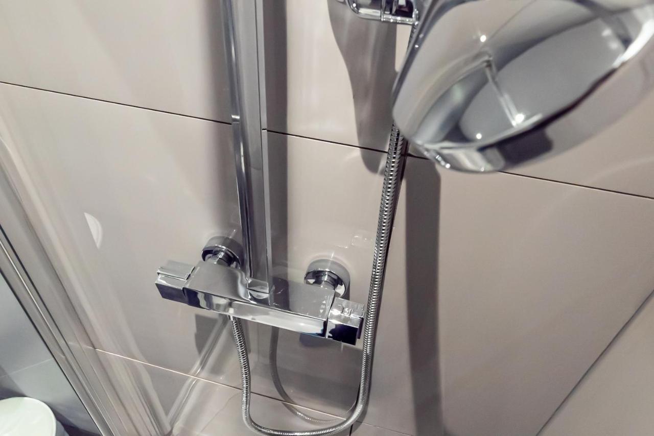 Shirley House 3, Guest House, Self Catering, Self Check In With Smart Locks, Use Of Fully Equipped Kitchen, Close To City Centre, Ideal For Longer Stays, Walking Distance To Bat, 20 Min Drive To Fawley Refinery, Excellent Transport Links Southampton Zewnętrze zdjęcie