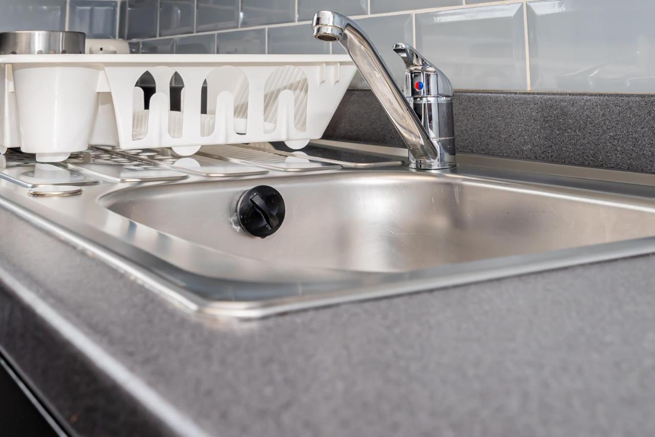 Shirley House 3, Guest House, Self Catering, Self Check In With Smart Locks, Use Of Fully Equipped Kitchen, Close To City Centre, Ideal For Longer Stays, Walking Distance To Bat, 20 Min Drive To Fawley Refinery, Excellent Transport Links Southampton Zewnętrze zdjęcie