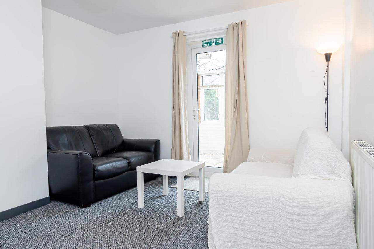 Shirley House 3, Guest House, Self Catering, Self Check In With Smart Locks, Use Of Fully Equipped Kitchen, Close To City Centre, Ideal For Longer Stays, Walking Distance To Bat, 20 Min Drive To Fawley Refinery, Excellent Transport Links Southampton Zewnętrze zdjęcie