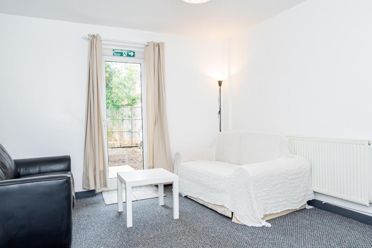 Shirley House 3, Guest House, Self Catering, Self Check In With Smart Locks, Use Of Fully Equipped Kitchen, Close To City Centre, Ideal For Longer Stays, Walking Distance To Bat, 20 Min Drive To Fawley Refinery, Excellent Transport Links Southampton Zewnętrze zdjęcie