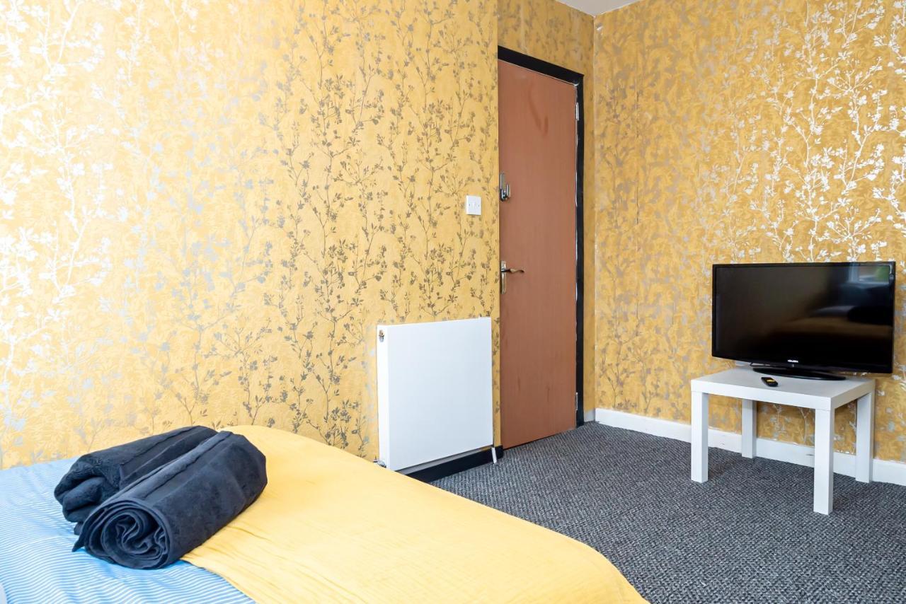 Shirley House 3, Guest House, Self Catering, Self Check In With Smart Locks, Use Of Fully Equipped Kitchen, Close To City Centre, Ideal For Longer Stays, Walking Distance To Bat, 20 Min Drive To Fawley Refinery, Excellent Transport Links Southampton Zewnętrze zdjęcie